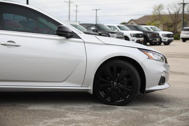 Used 2020 Nissan Altima 2.5 SR w/ Premium Package FWD image 5
