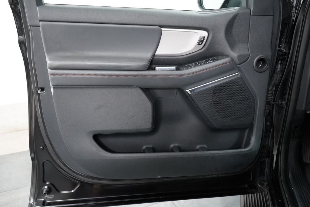 Certified 2025 Ford Expedition Max Active AWD/4WD image 29