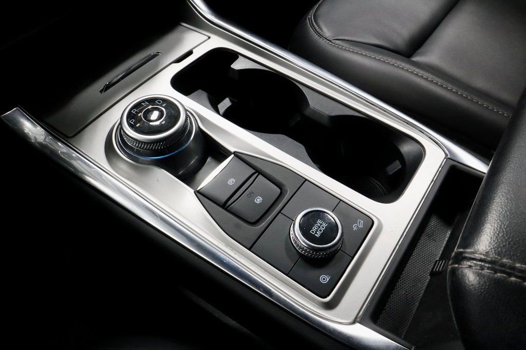 Certified 2022 Ford Explorer XLT w/ Equipment Group 202A image 31