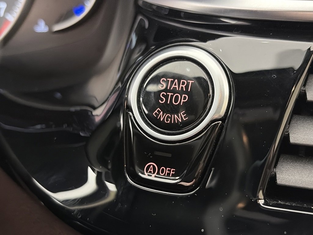 Used 2019 BMW 540i xDrive w/ M Sport Package image 23