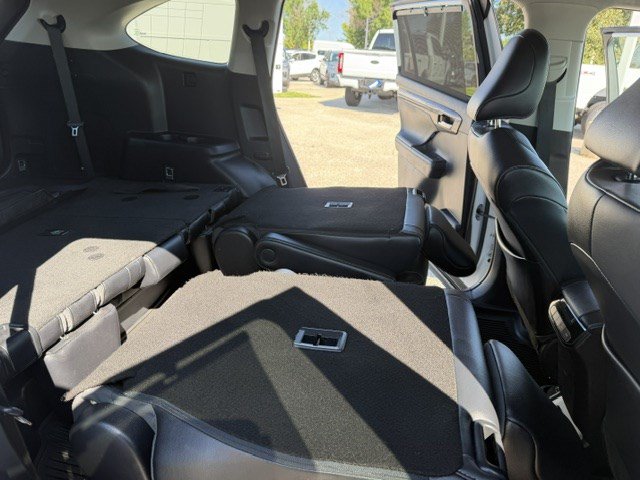 Used 2022 Toyota Highlander Limited AWD/4WD image 37