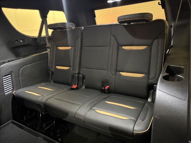 Used 2024 GMC Yukon XL AT4 w/ Technology Package AWD/4WD image 35