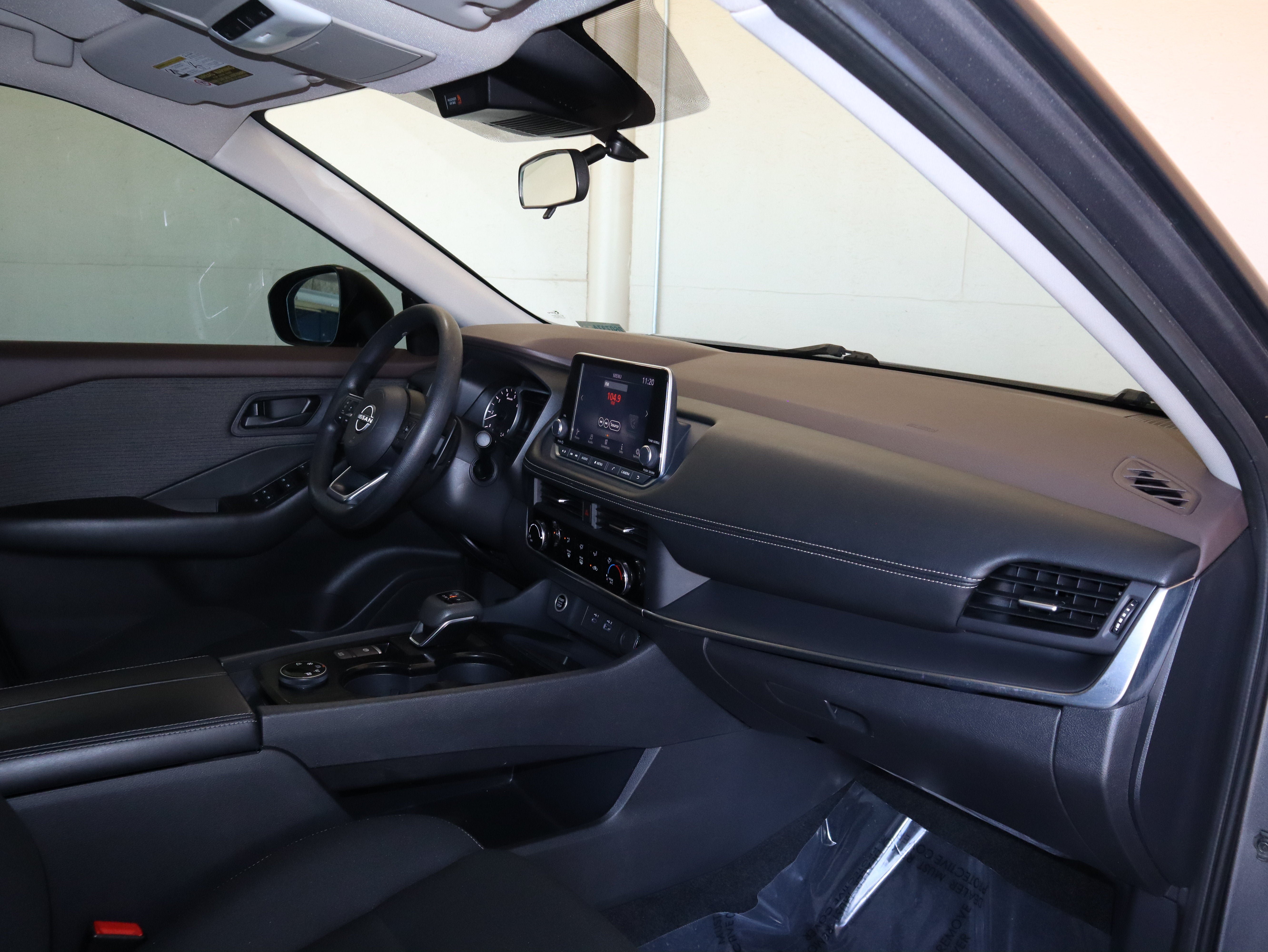 Used 2023 Nissan Rogue S AWD/4WD image 36