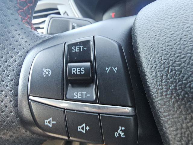 Certified 2023 Ford Escape ST-Line AWD/4WD image 17