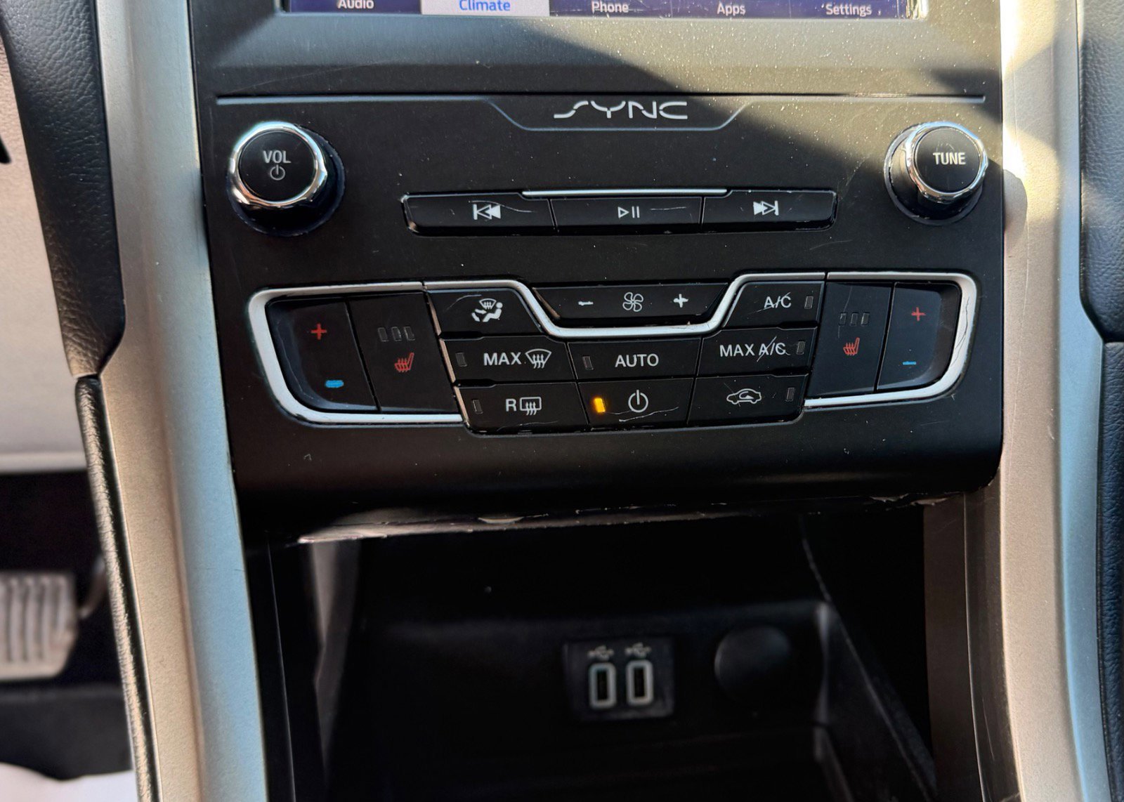 Certified 2020 Ford Fusion SEL image 36