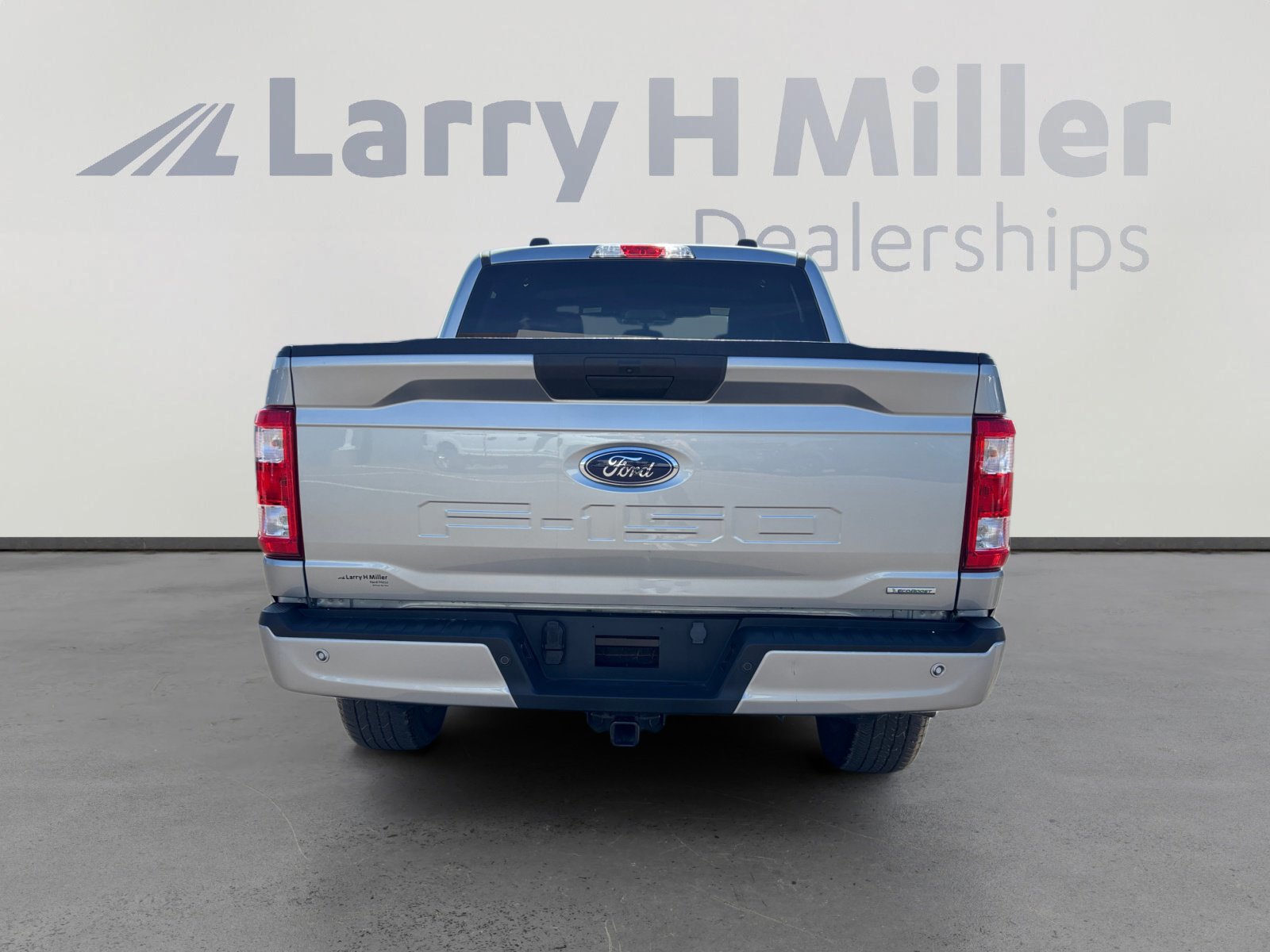 Certified 2023 Ford F150 XL w/ STX Appearance Package image 4