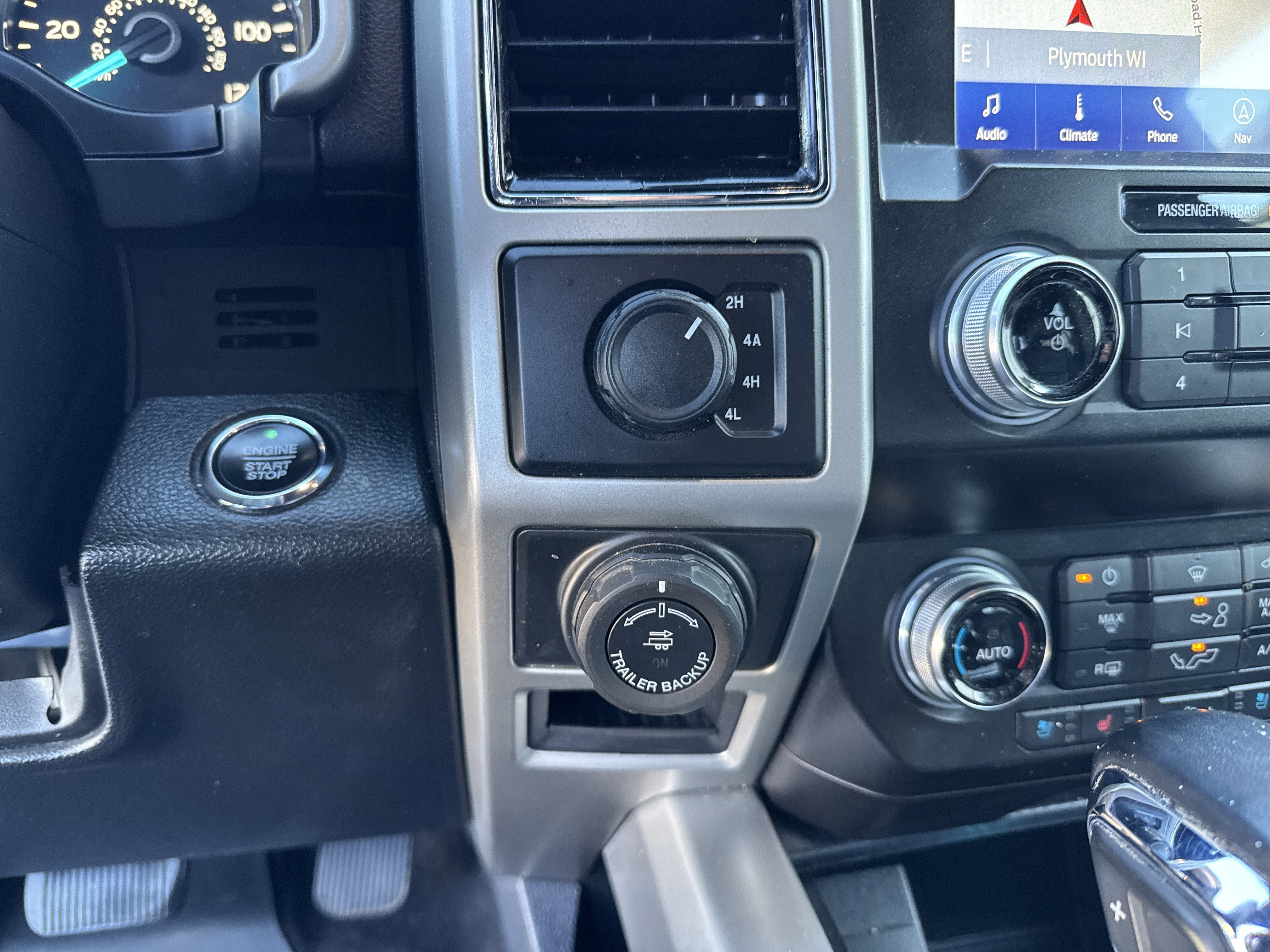 Certified 2020 Ford F150 Lariat w/ Equipment Group 502A Luxury image 46