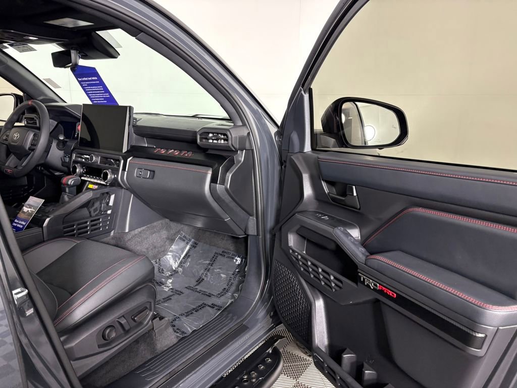 Used 2025 Toyota Tacoma TRD Pro image 34