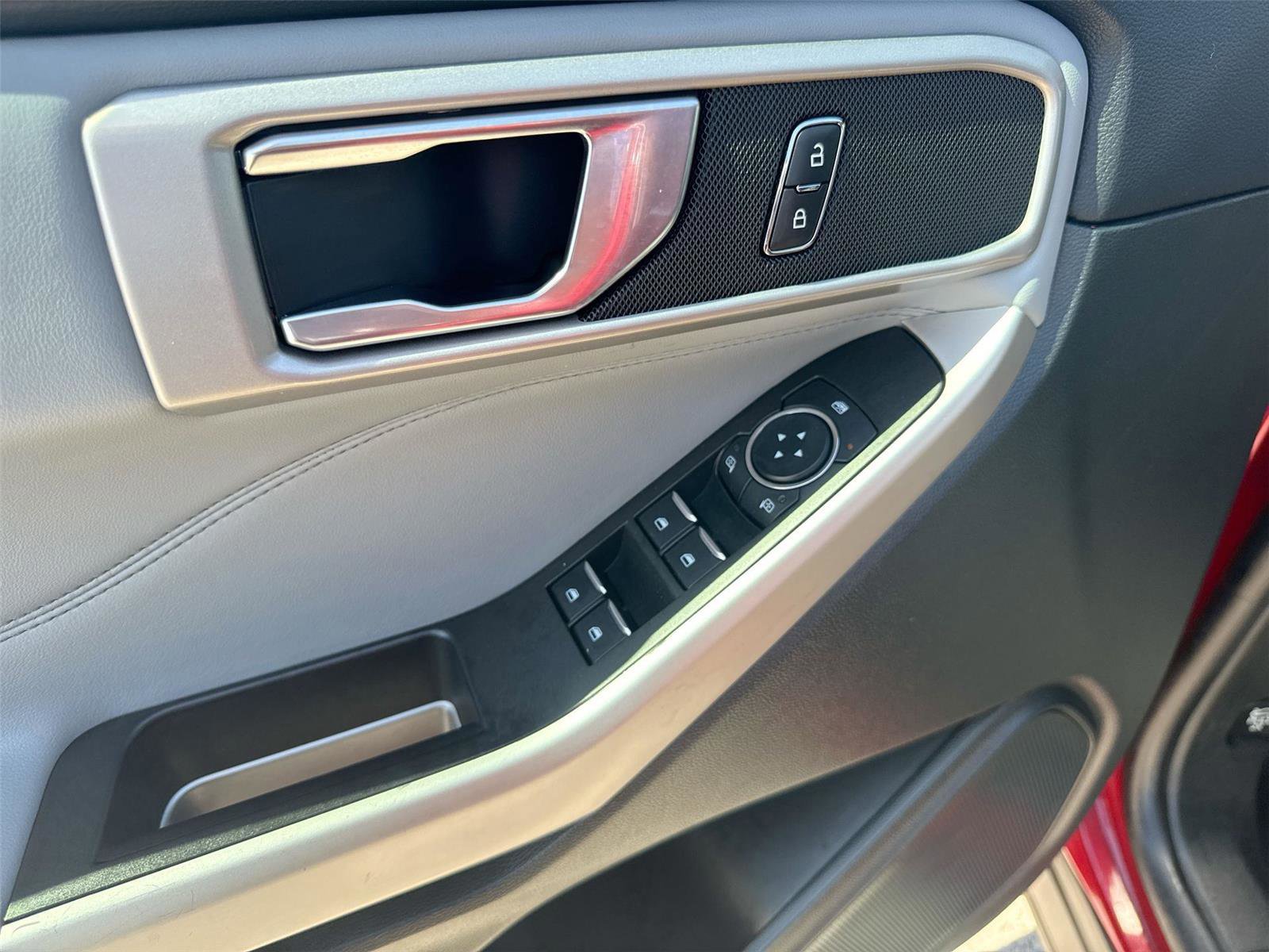 Certified 2024 Ford Explorer XLT w/ Equipment Group 202A image 16