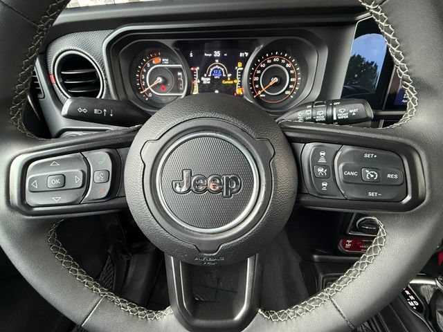 Used 2025 Jeep Wrangler Unlimited Rubicon AWD/4WD image 23
