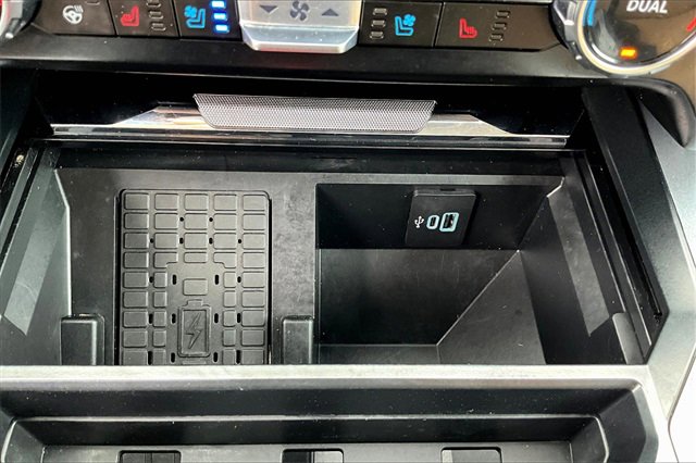 Certified 2024 Ford F250 Lariat w/ Chrome Package image 23