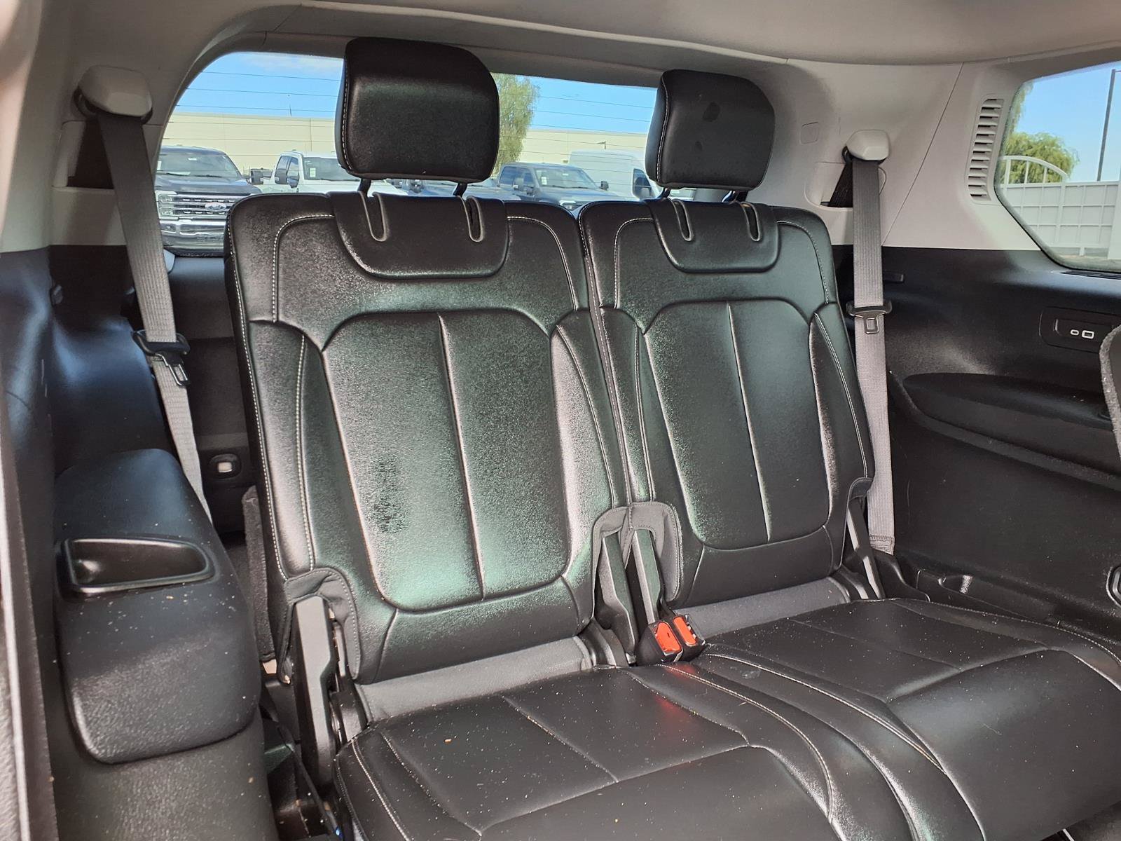 Used 2022 Jeep Grand Cherokee L Limited AWD/4WD image 16