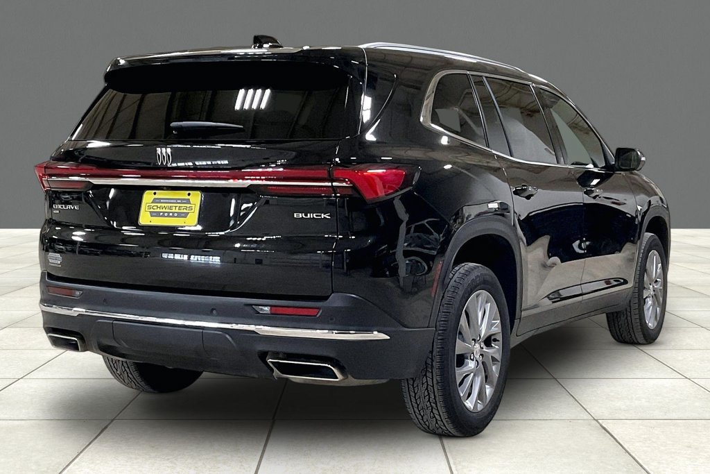 Used 2026 Buick Enclave Preferred AWD/4WD image 12