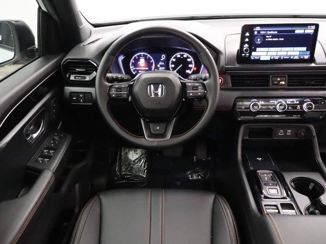 Used 2025 Honda Pilot TrailSport image 17