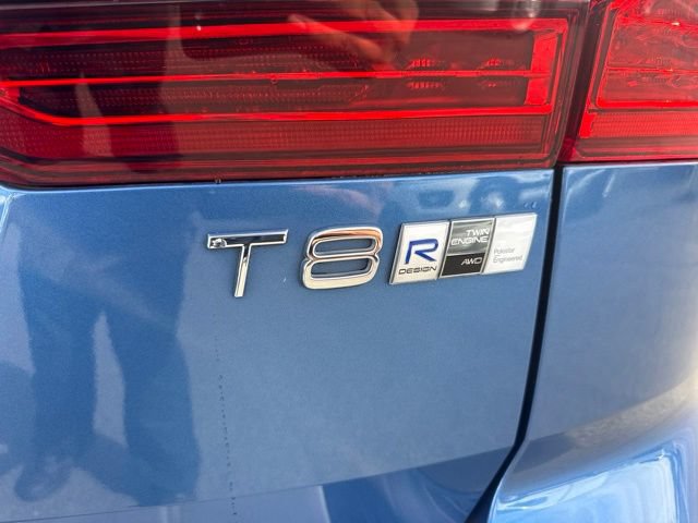 Used 2020 Volvo XC60 T8 R-Design w/ Protection Package Premier AWD/4WD image 10