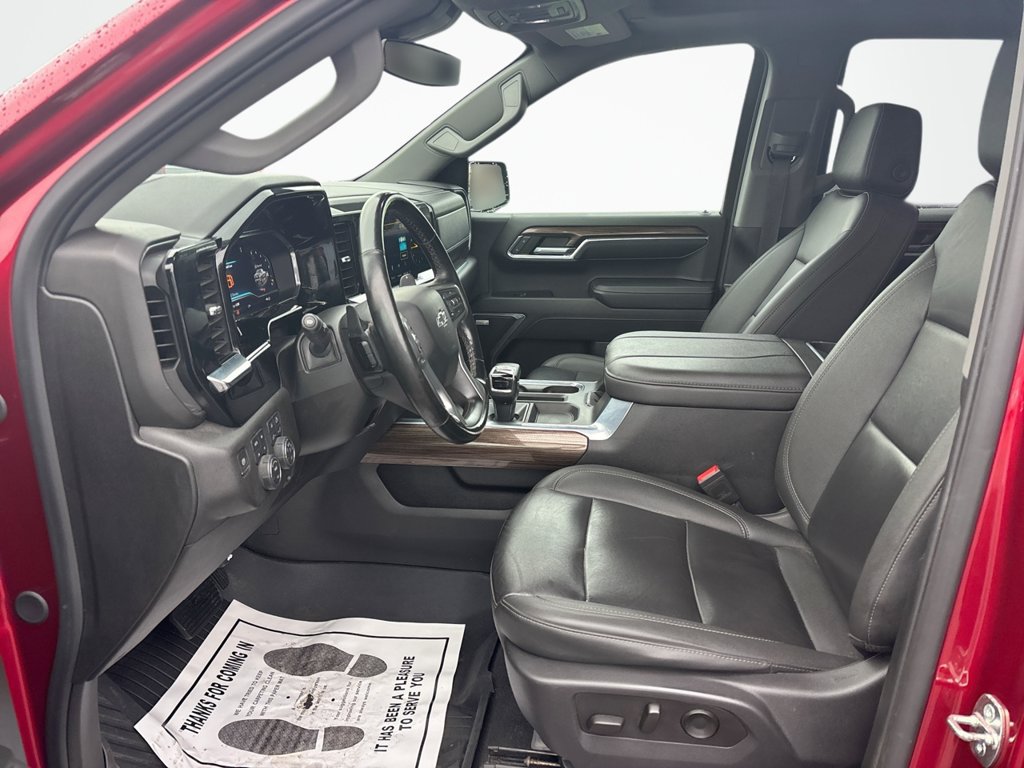 Used 2024 Chevrolet Silverado 1500 RST AWD/4WD image 25