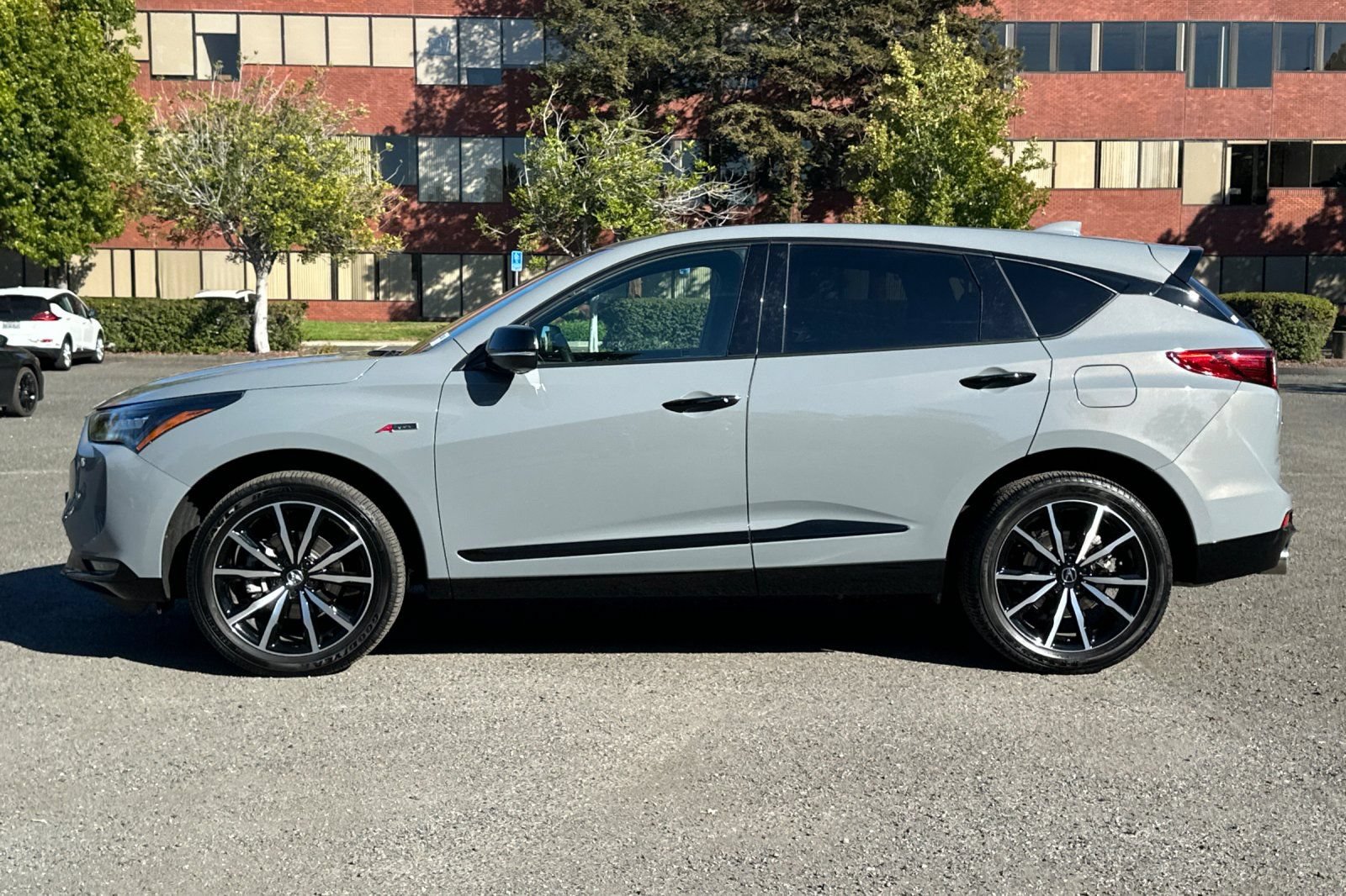 Used 2025 Acura RDX w/ Advance Package AWD/4WD image 7