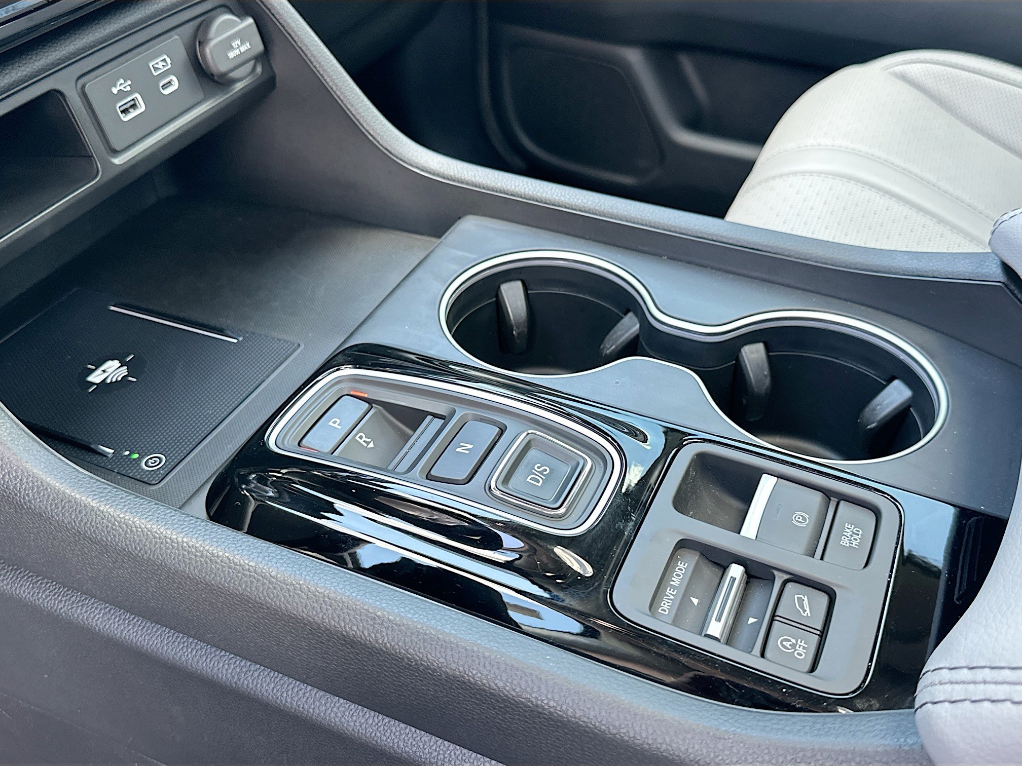 Used 2025 Honda Pilot Elite image 17