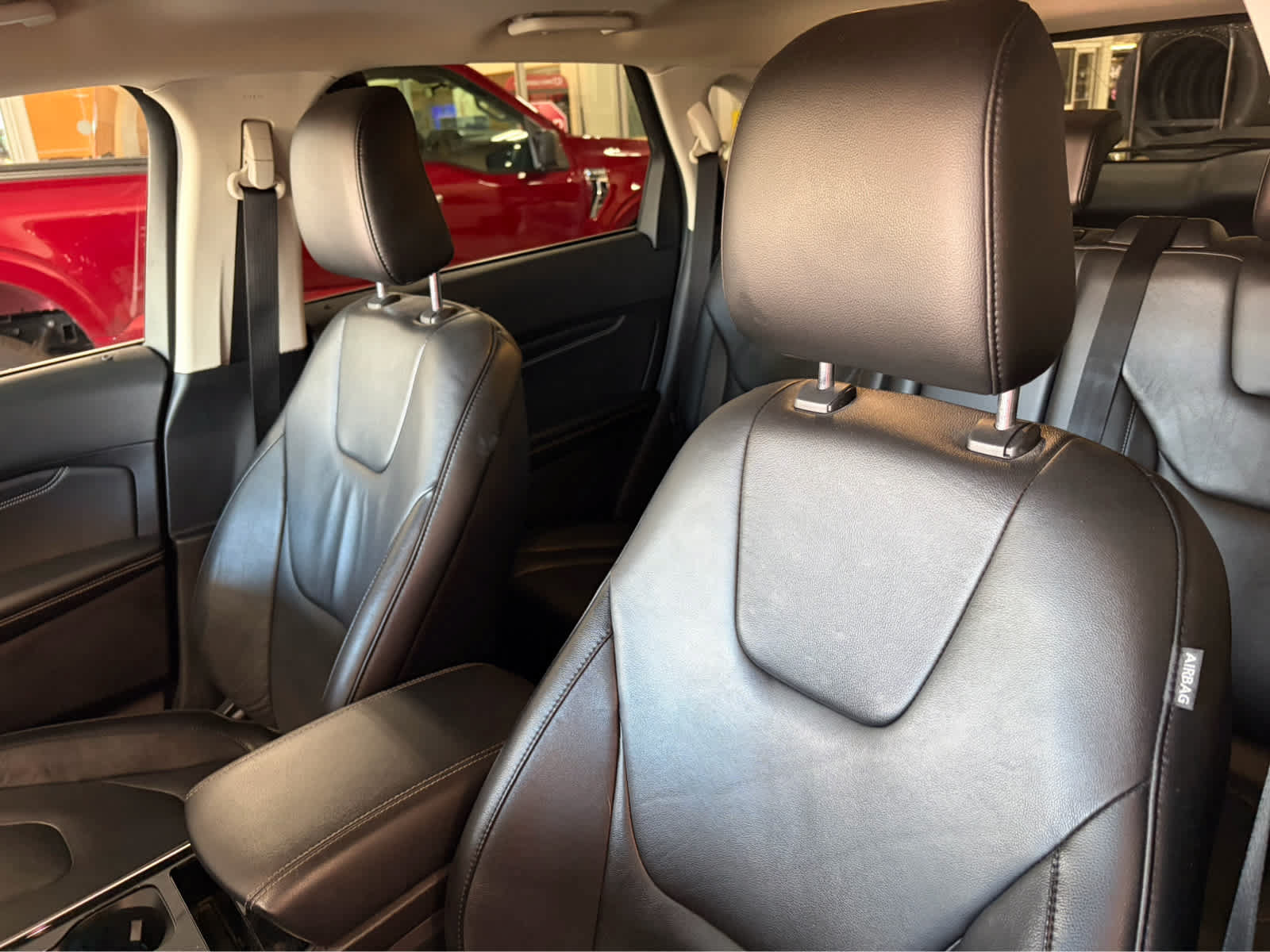 Certified 2020 Ford Edge Titanium AWD/4WD image 17