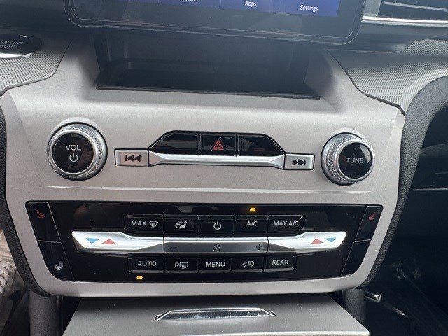 Certified 2023 Ford Explorer XLT w/ Equipment Group 202A image 20