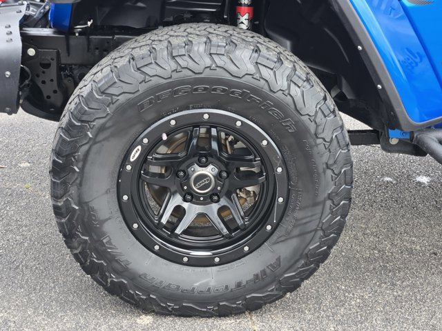 Used 2022 Jeep Gladiator Rubicon w/ LED Lighting Group image 9