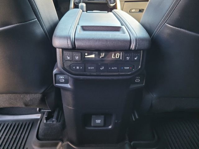 Used 2024 Toyota Grand Highlander AWD Hybrid image 15