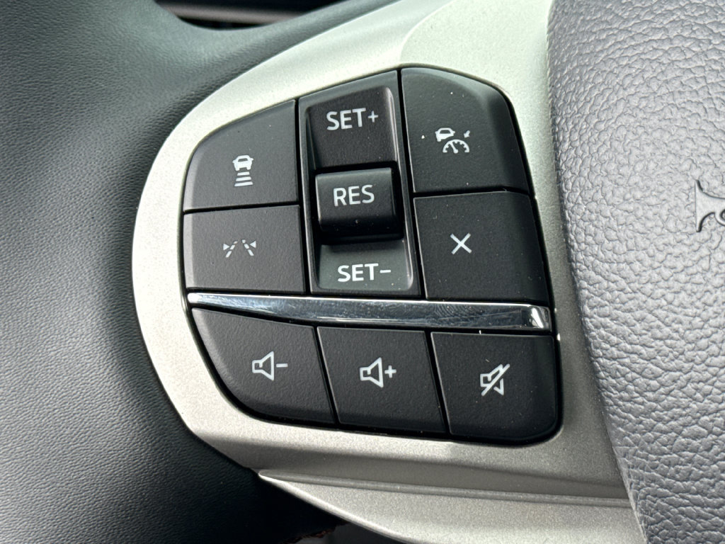 Certified 2026 Ford Explorer Active AWD/4WD image 26