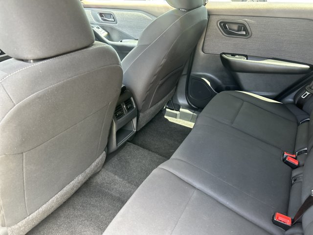Used 2023 Nissan Rogue S AWD/4WD image 23