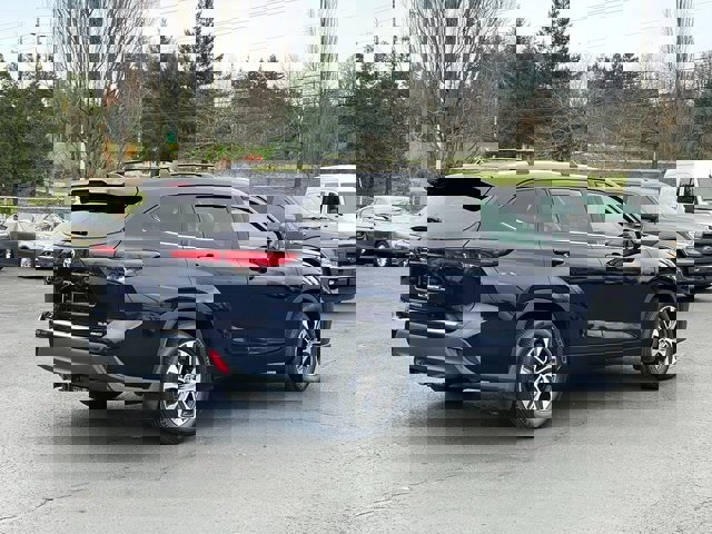 Used 2020 Toyota Highlander XLE image 4