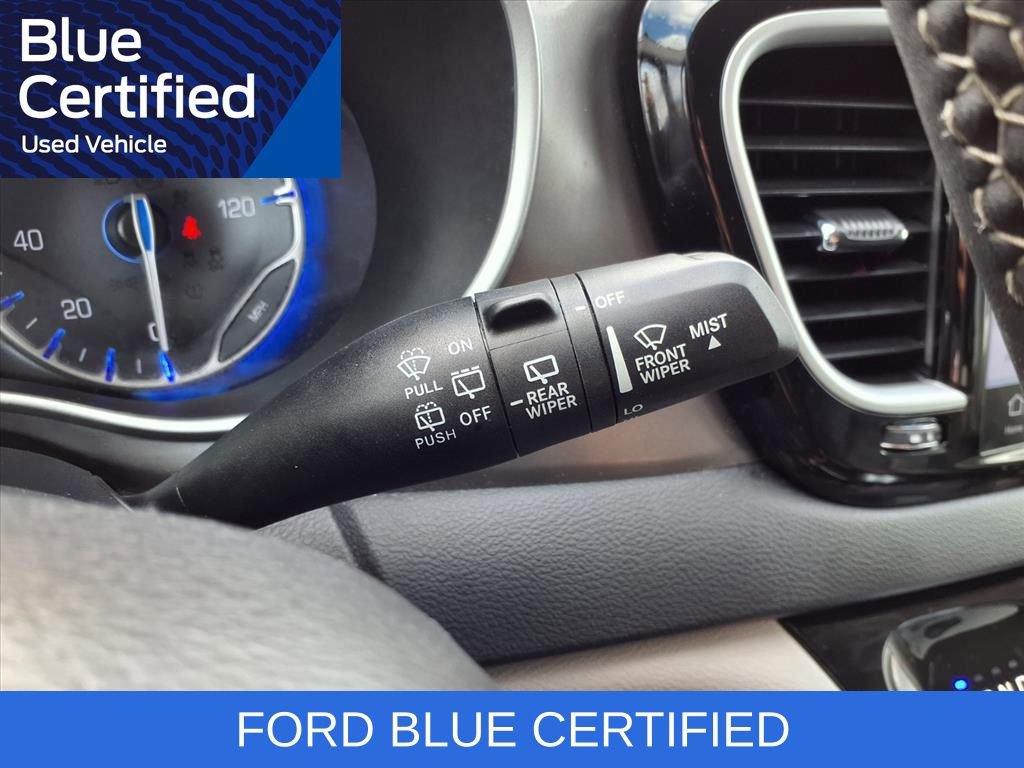 Used 2024 Chrysler Pacifica Touring-L image 19