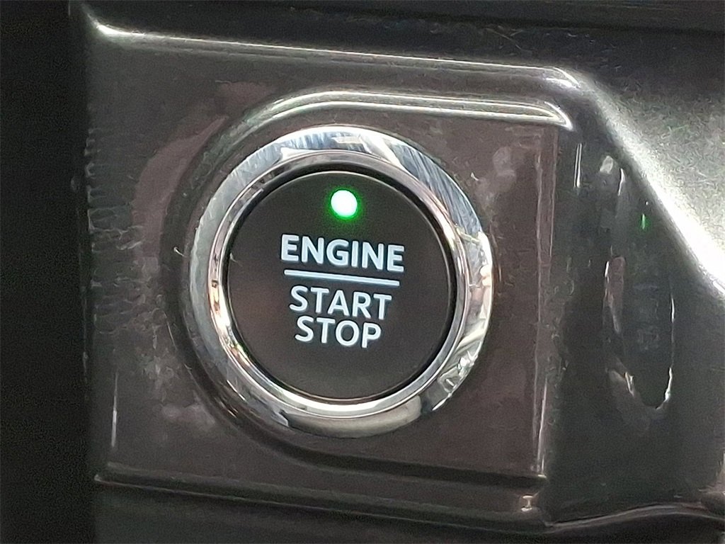 Certified 2021 Ford F150 XLT w/ Equipment Group 302A High image 27