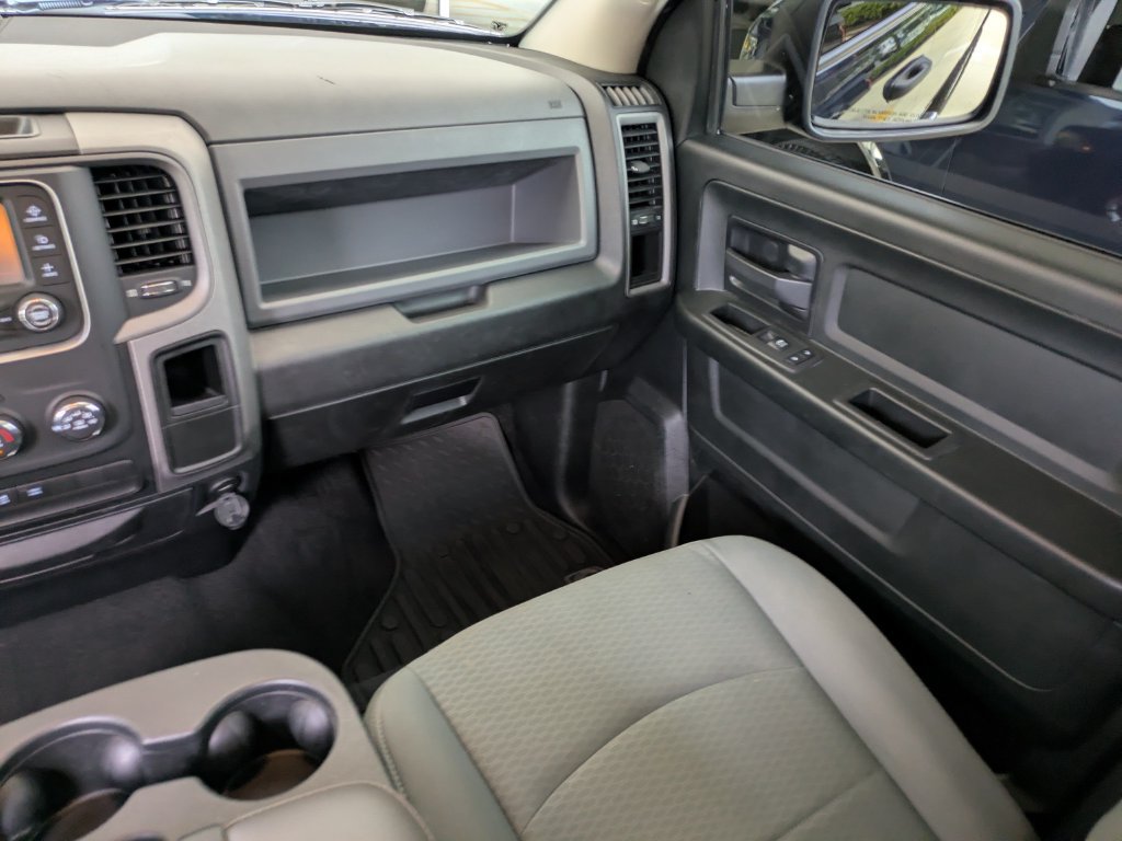 Used 2018 RAM 1500 Express w/ Express Value Package AWD/4WD image 17