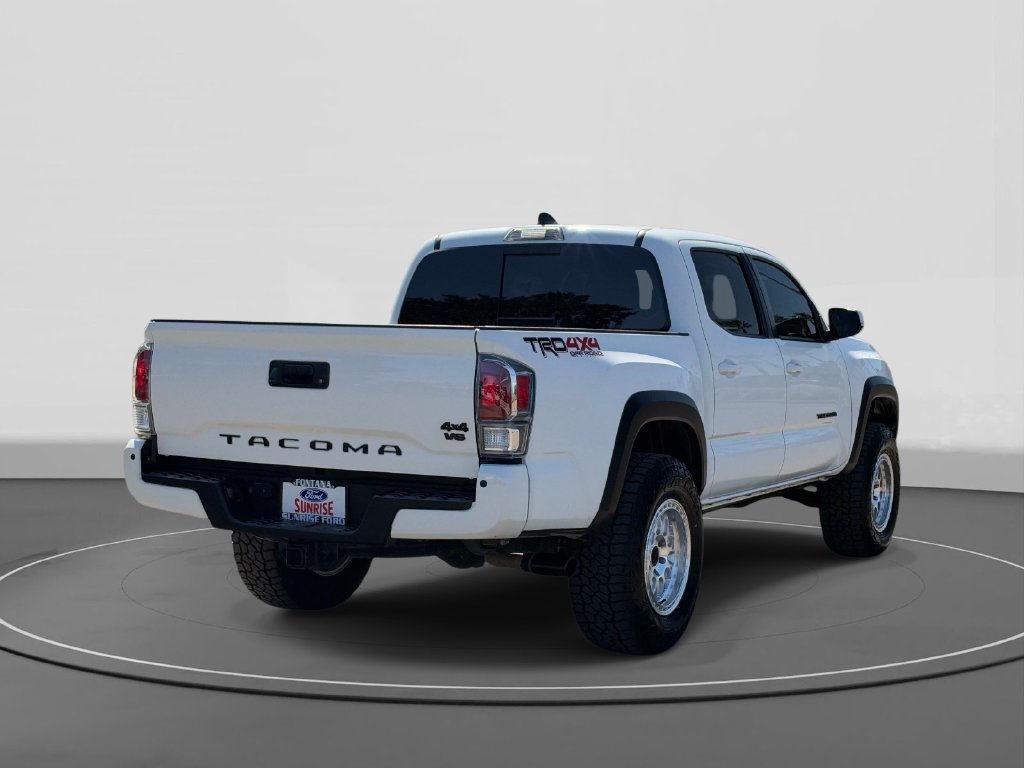 Used 2022 Toyota Tacoma TRD Off-Road w/ Technology Package AWD/4WD image 5