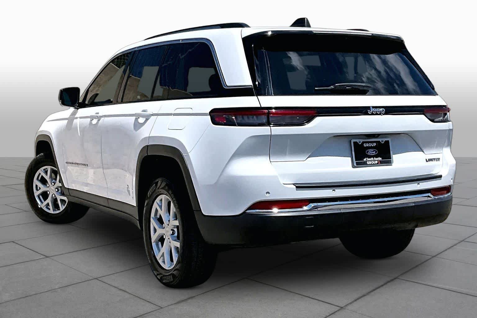 Used 2024 Jeep Grand Cherokee Limited w/ Luxury Tech Group II RWD image 6