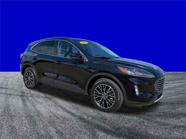 Certified 2022 Ford Escape Titanium w/ Class II Trailer Tow Package image 8