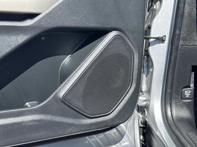 Certified 2023 Ford Explorer XLT w/ Equipment Group 202A image 19