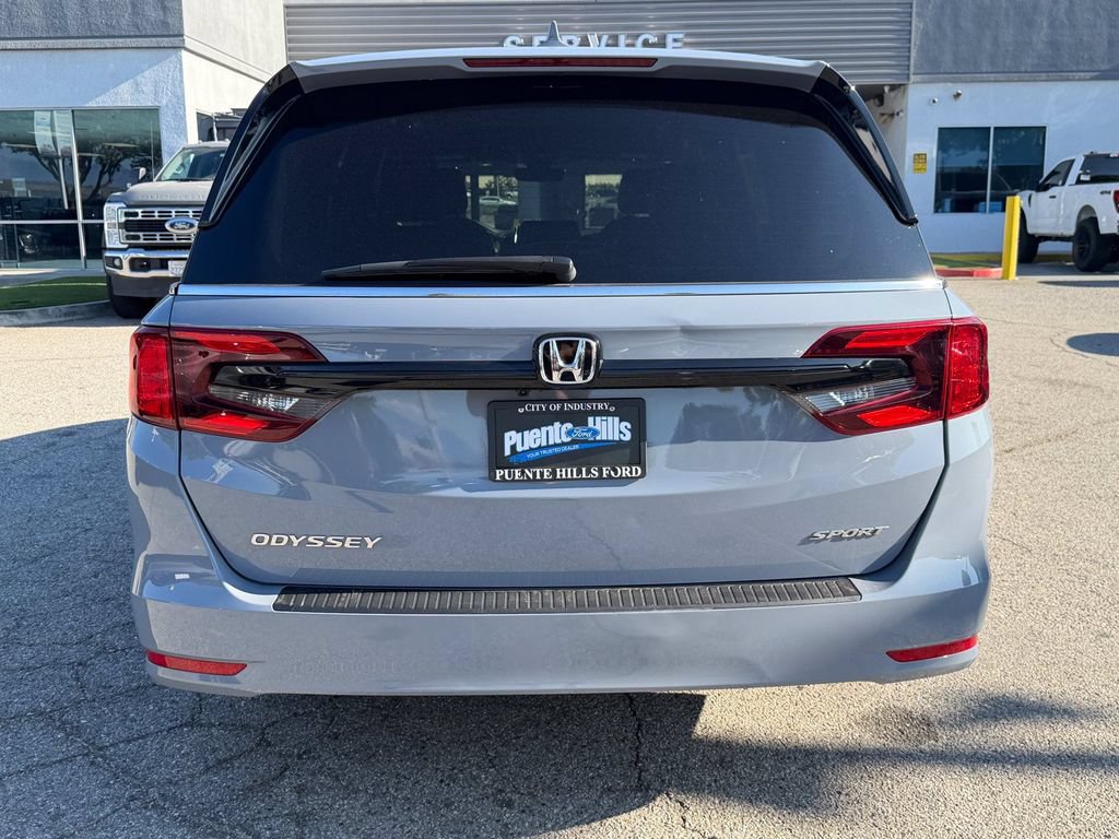 Used 2024 Honda Odyssey Sport image 5