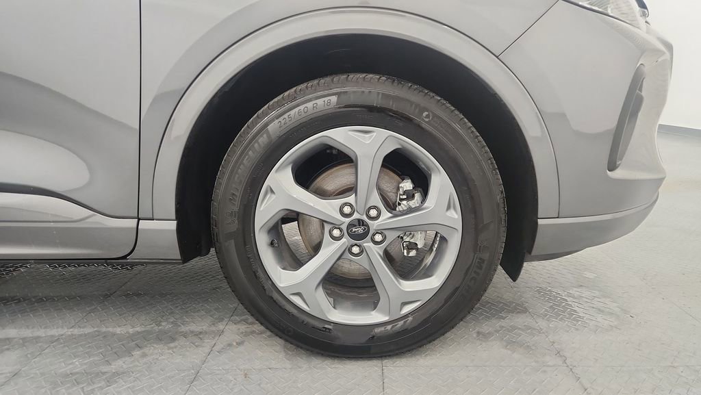 Certified 2023 Ford Escape ST-Line w/ Tech Pack #1 image 24