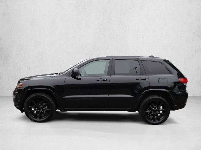 Used 2018 Jeep Grand Cherokee Altitude AWD/4WD image 10