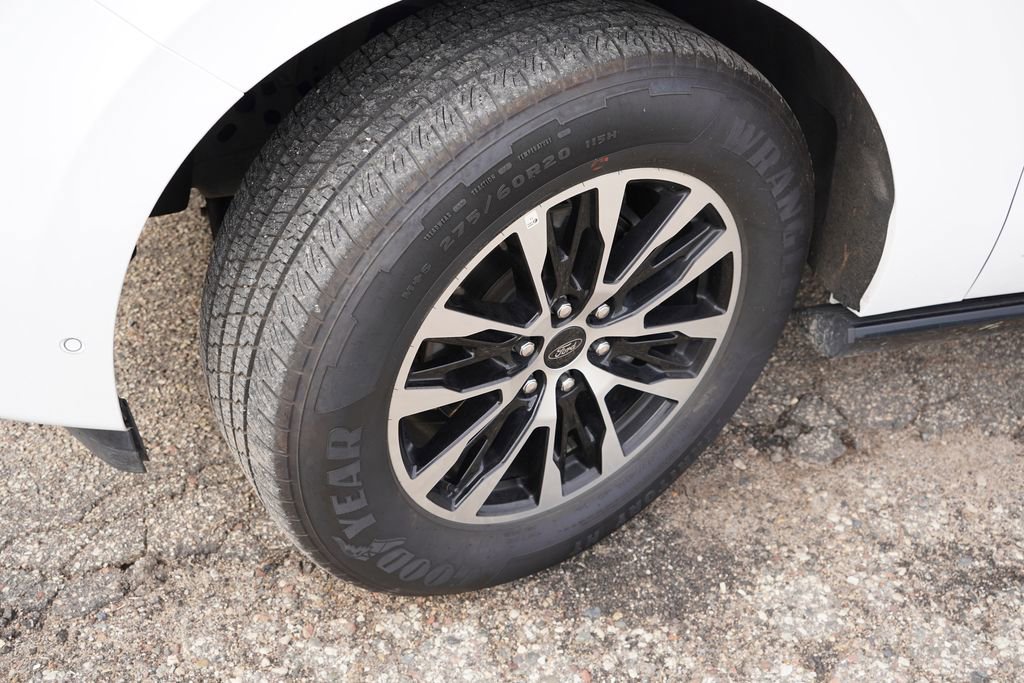 Certified 2025 Ford Expedition Max Platinum AWD/4WD image 13