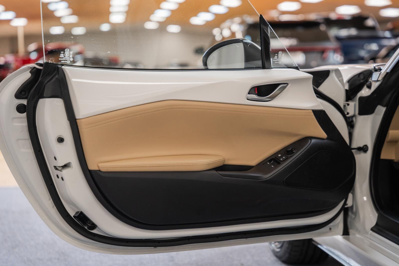 Used 2024 MAZDA MX-5 Miata RF Grand Touring w/ Weather Package image 40