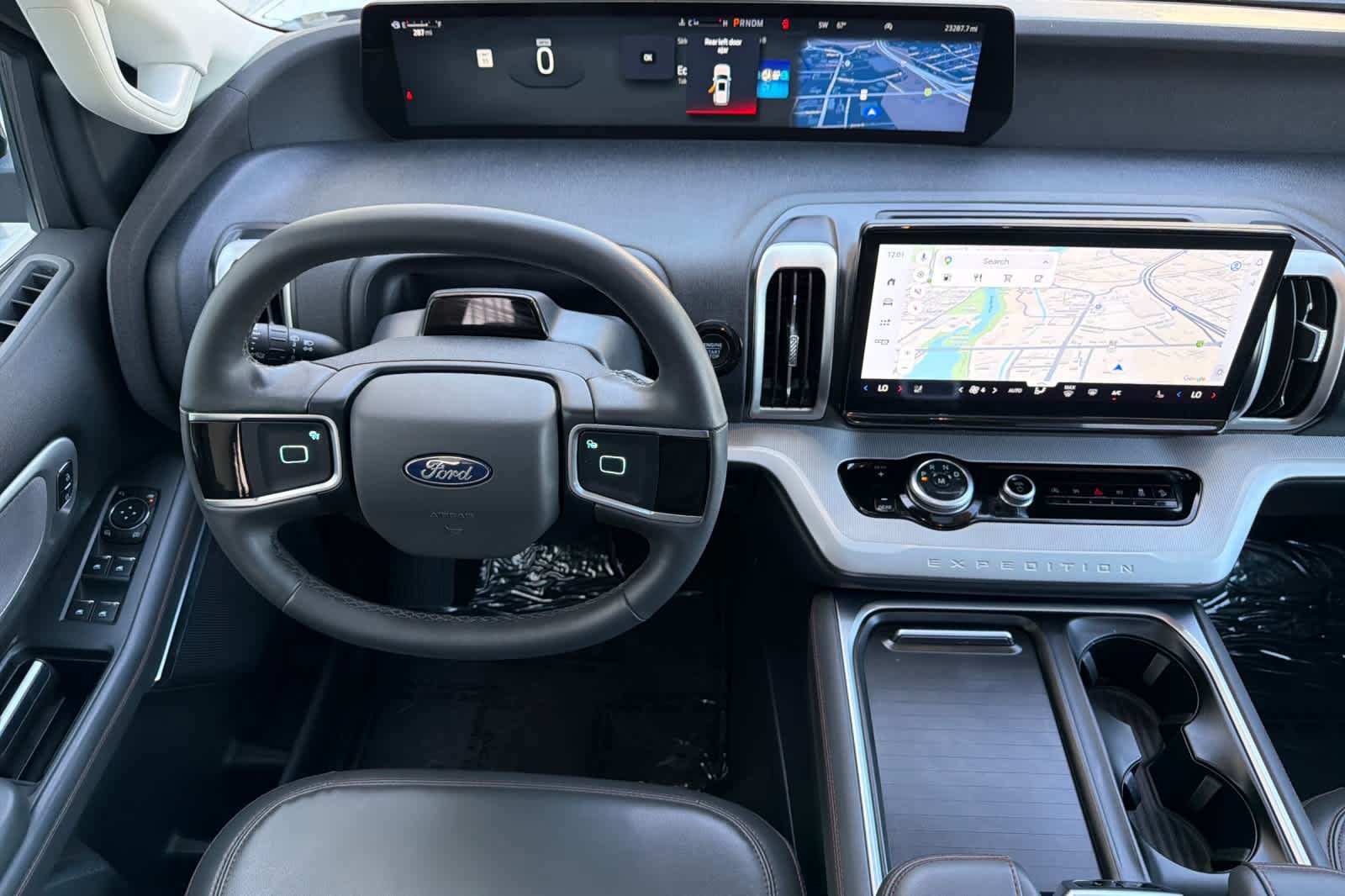 Certified 2025 Ford Expedition Active AWD/4WD image 14