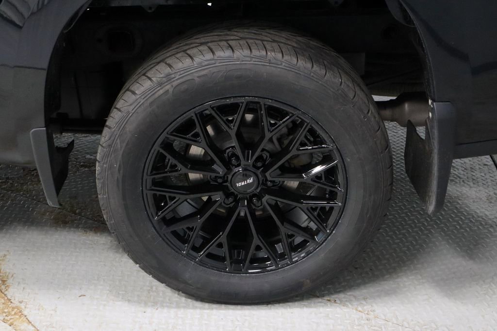 Used 2023 Chevrolet Silverado 1500 RST image 17