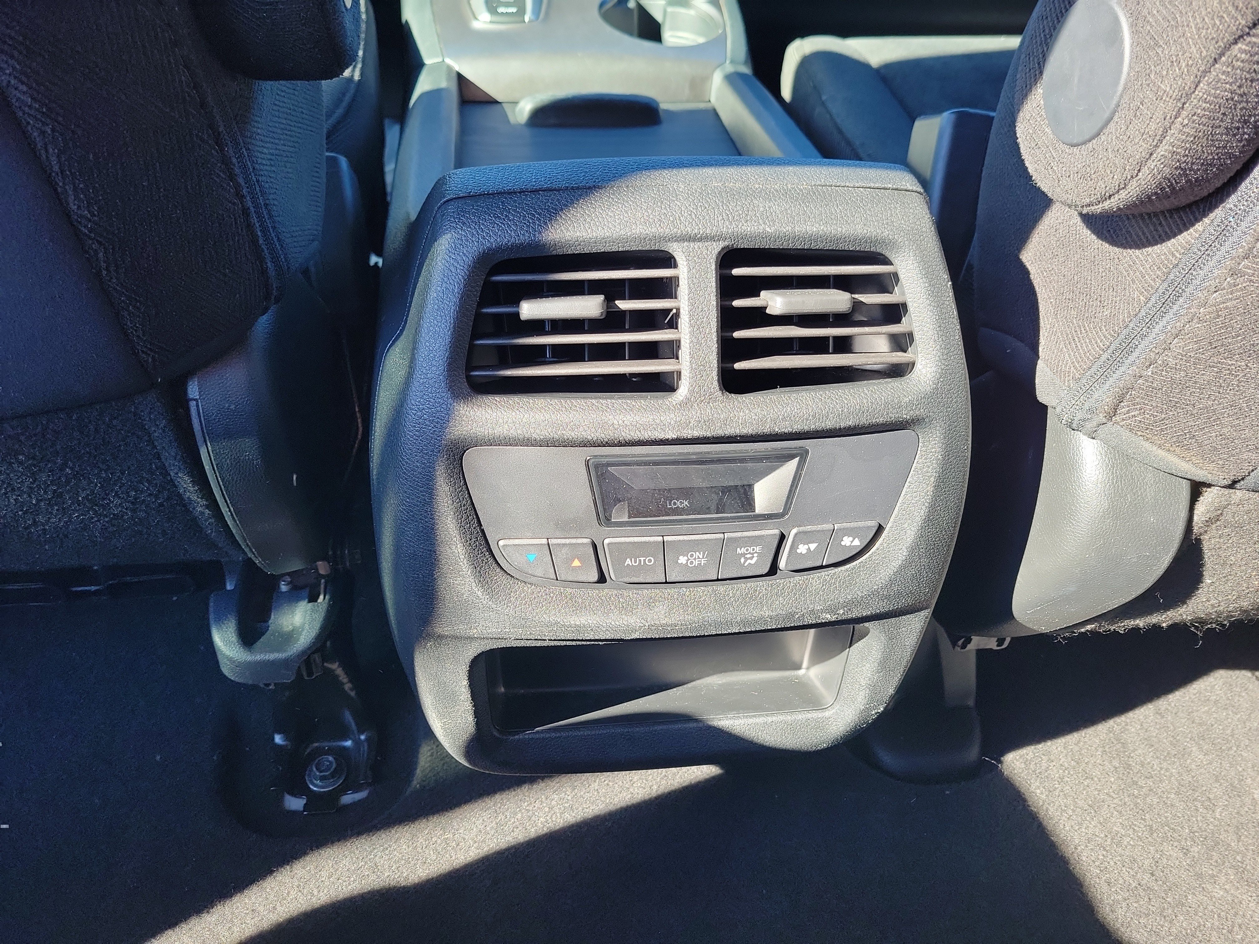 Used 2022 Honda Pilot Sport image 14