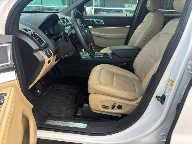 Certified 2017 Ford Explorer Limited image 11