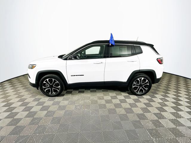 Used 2023 Jeep Compass Limited image 2