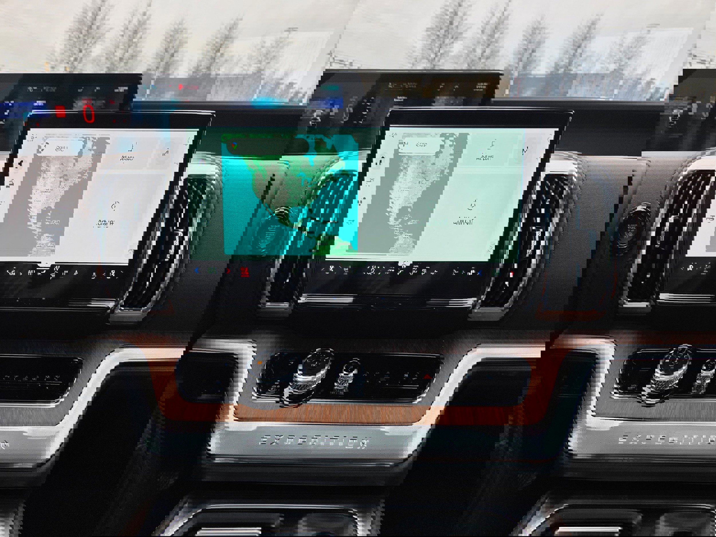 Certified 2025 Ford Expedition King Ranch image 12