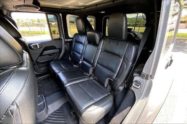 Used 2022 Jeep Wrangler Unlimited Sahara AWD/4WD image 28