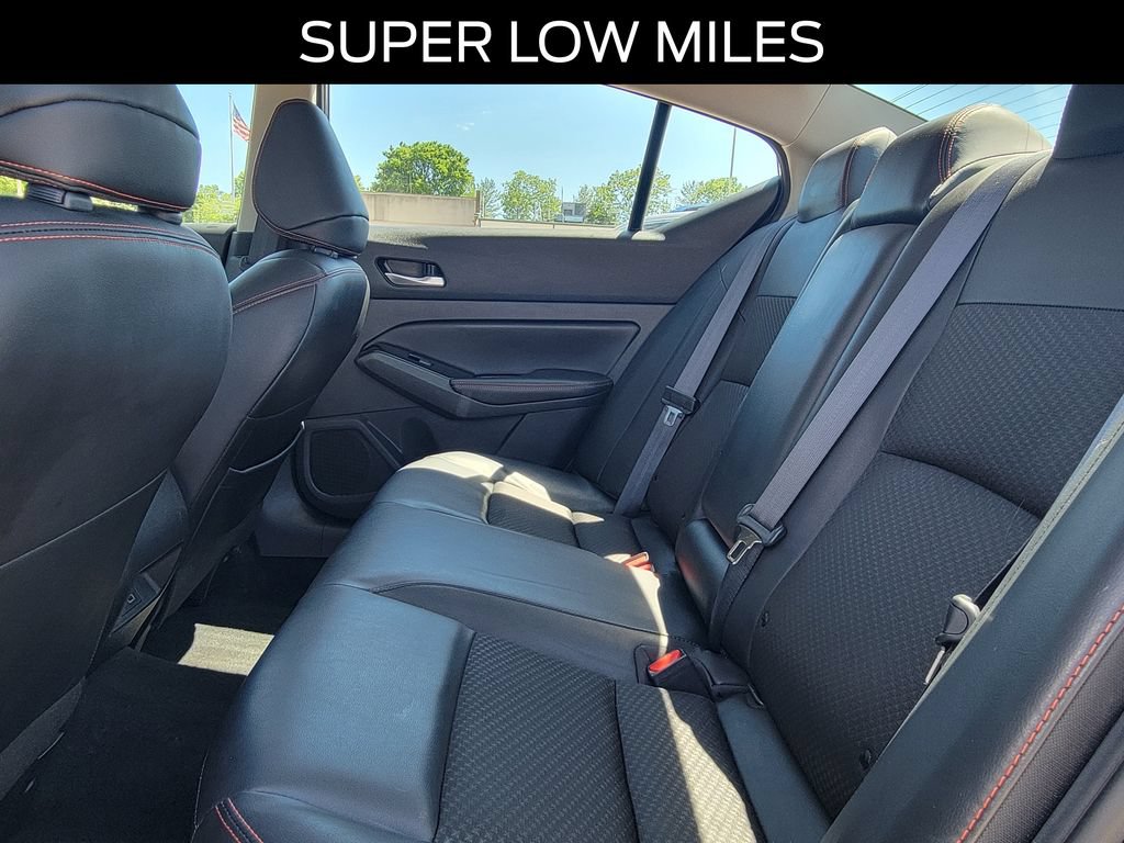 Used 2024 Nissan Altima 2.5 SR FWD image 11