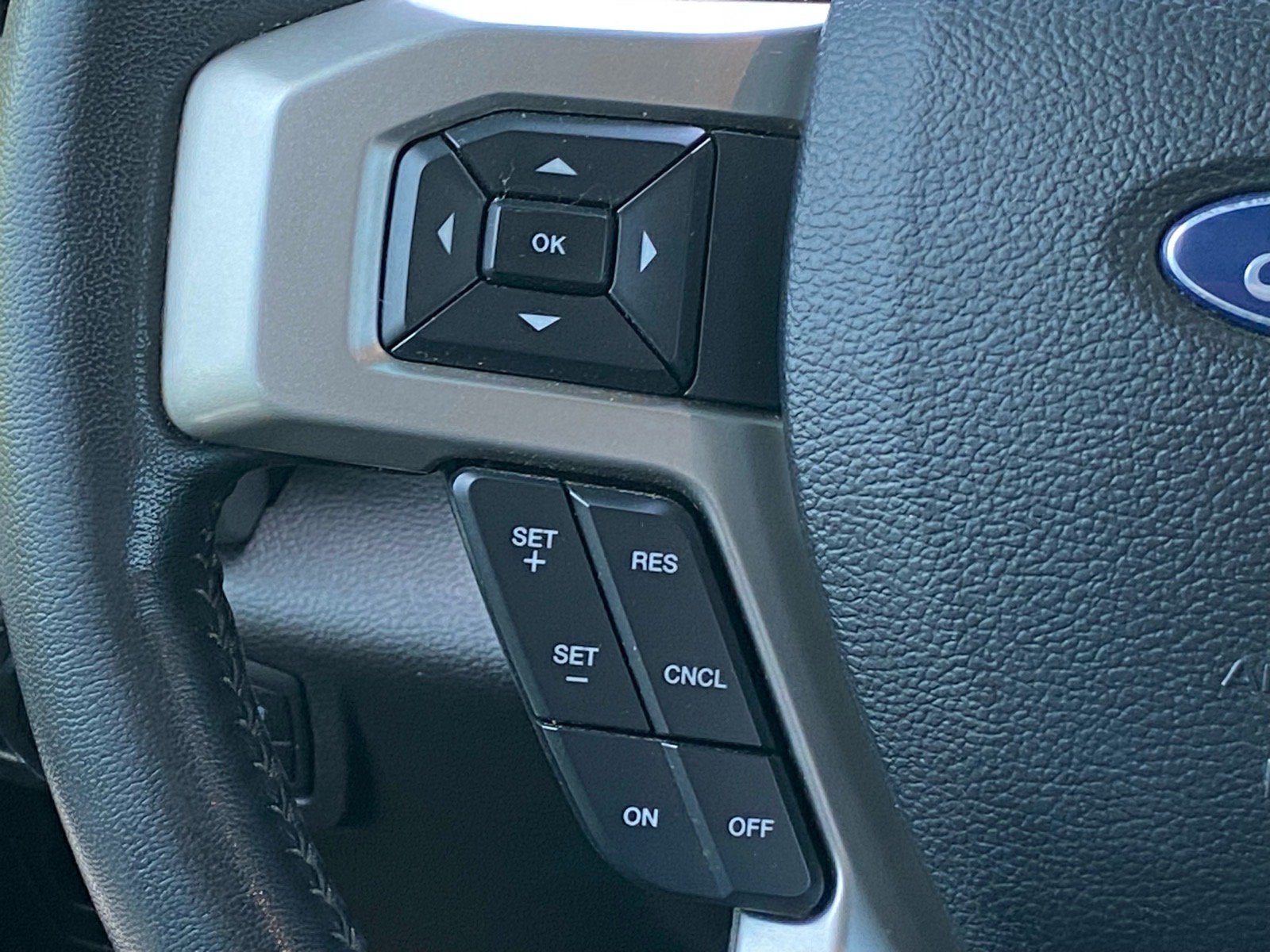 Certified 2020 Ford F250 Lariat w/ Lariat Ultimate Package AWD/4WD image 11
